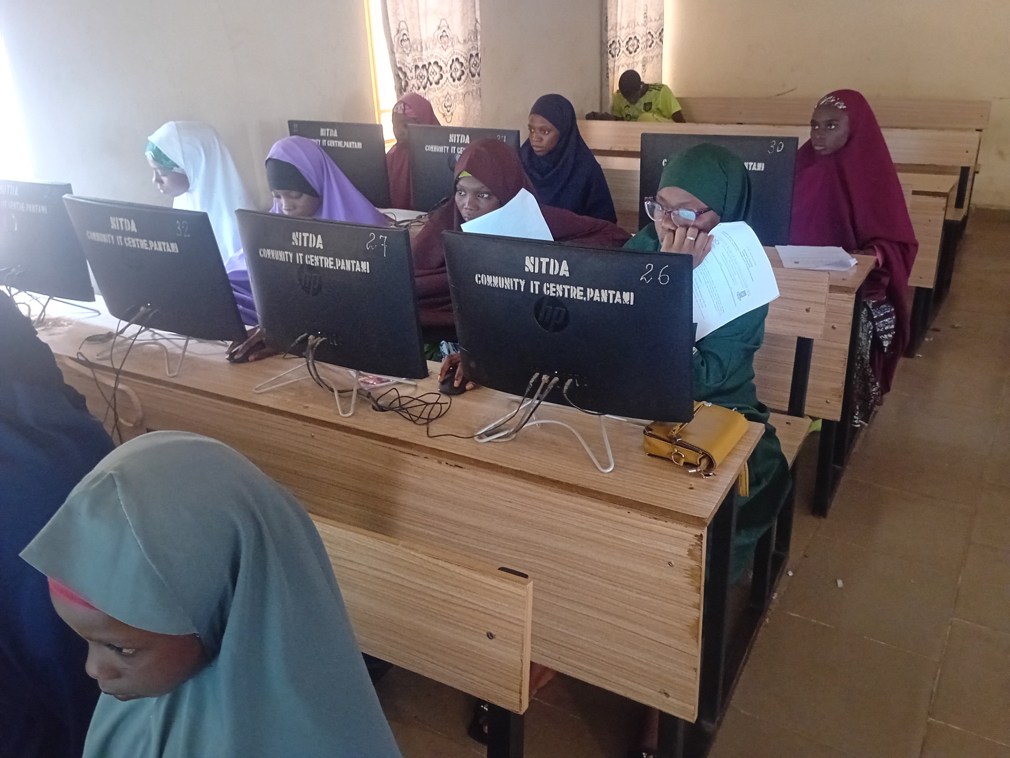 Participants gathered during a GeekInk technology workshop